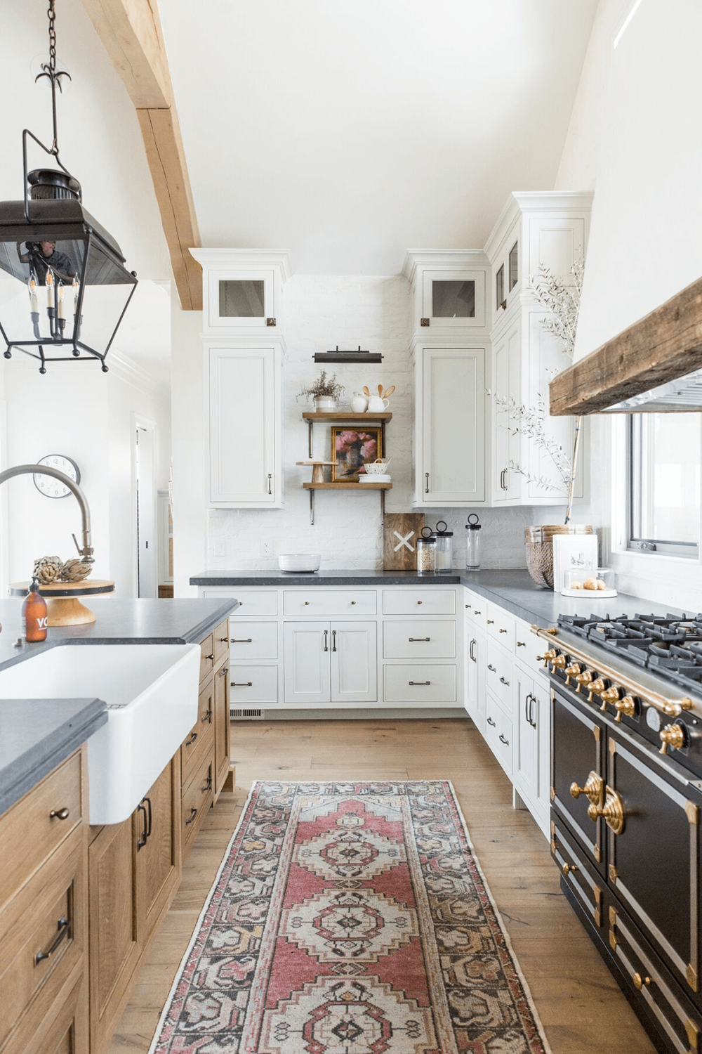 The Ultimate Guide to Farmhouse Interiors