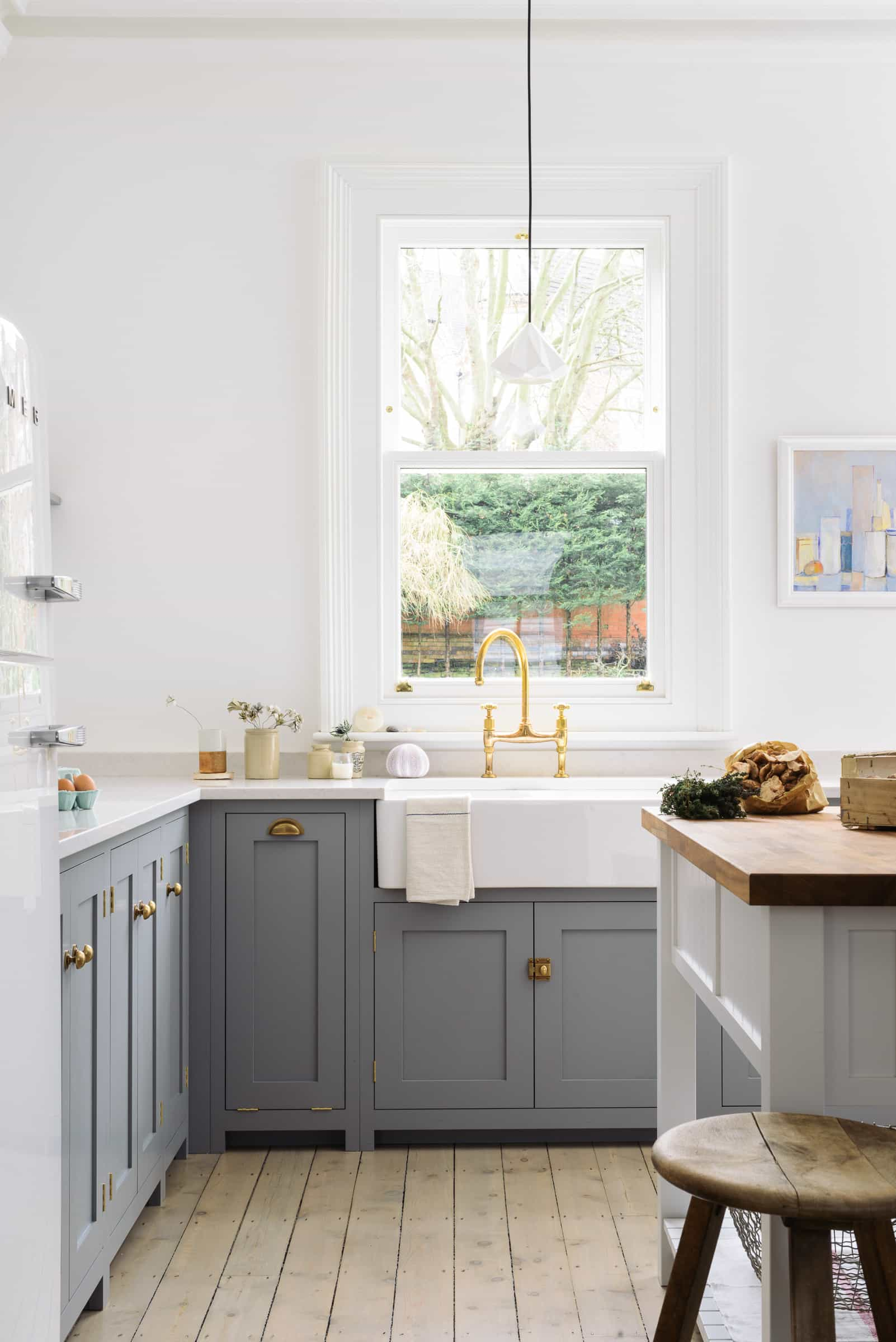 this is a deVOL farmhouse kitchen with a porcelain apron sink