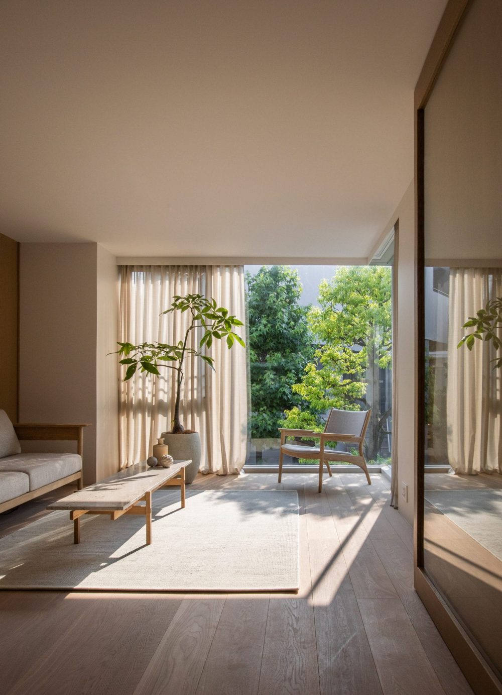 Feed Full of Japandi Interiors: 5 Instagram Accounts to Follow