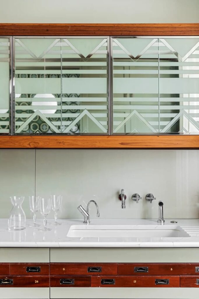 Glass Splashbacks: 10 Reasons Why They’re Trending | Nook & Find